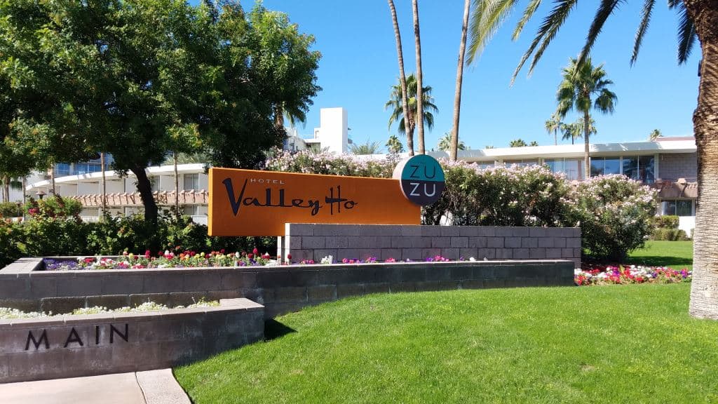 Where to Eat in Scottsdale Cafe ZuZu at the Hotel Valley Ho