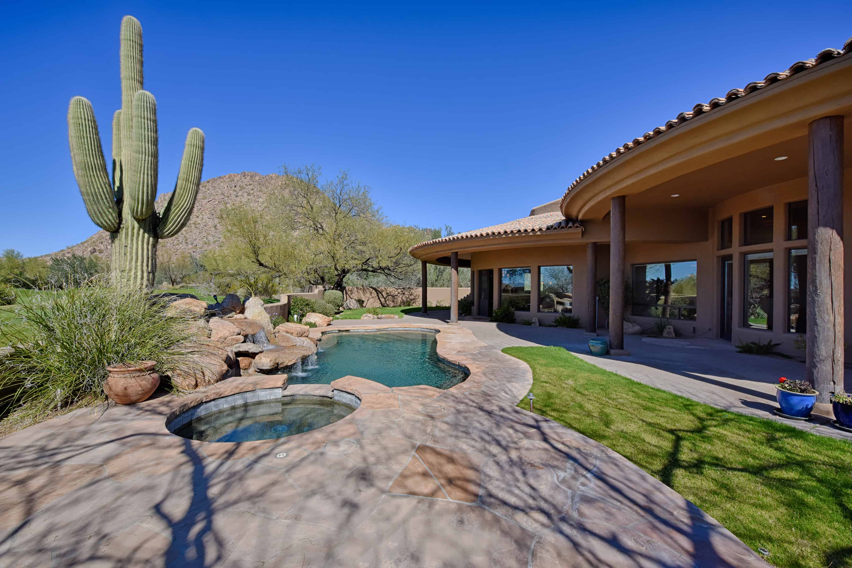 Scottsdale luxury home with pool