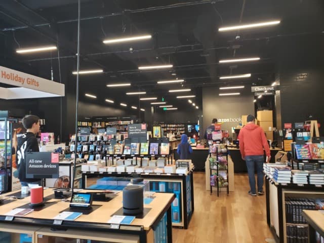 Amazon Books Scottsdale